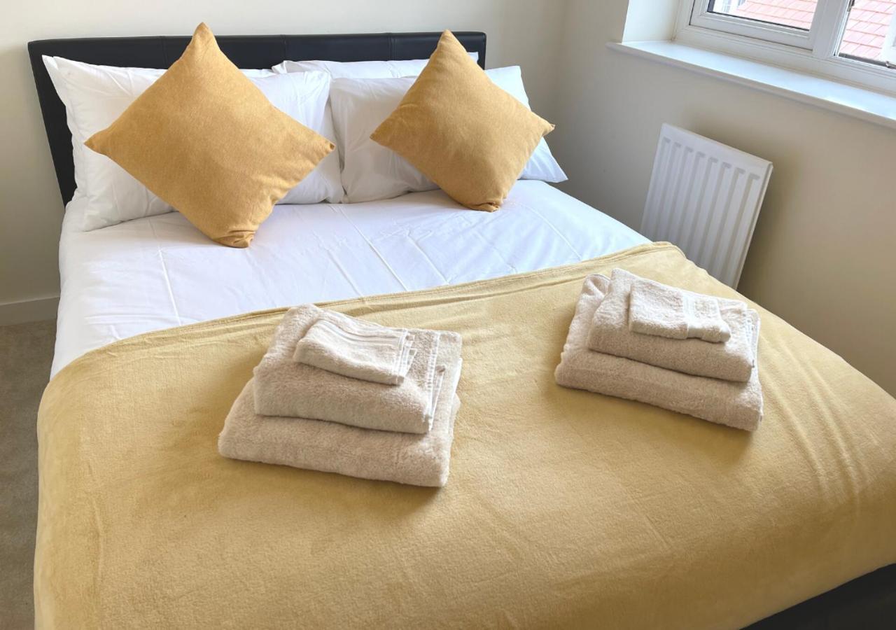 Ashford Holiday Home Sleeps 6 Free Parking Wifi Willesborough Exterior photo